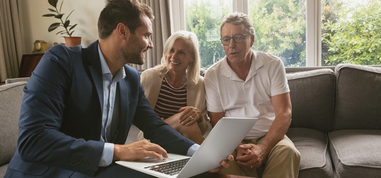 Mutuelle santé senior : comment trouver les meilleurs contrats ?