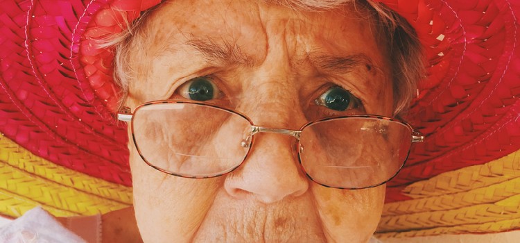 aider seniors prendre soin leur vue