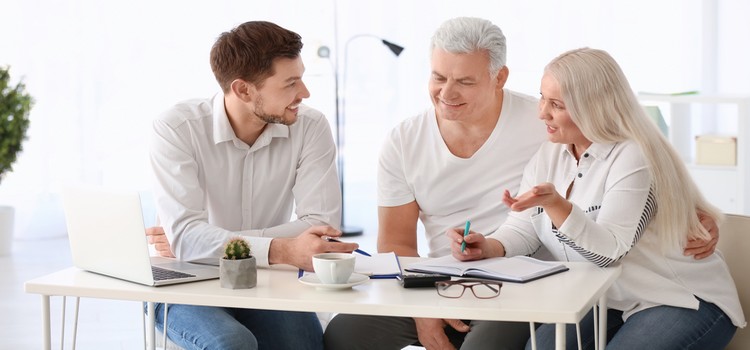 Des cabinets privés proposent de gérer les départs à la retraite, d’effectuer de bout en bout les démarches relatives à la liquidation. Sont-ils vraiment pertinents Faire appel à un coach retraite, est-ce vraiment nécessaire