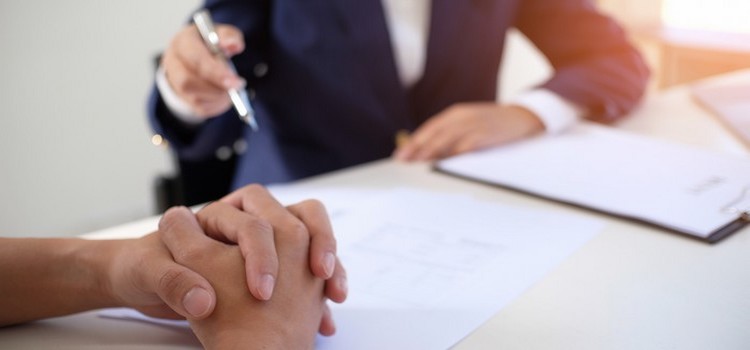 Pôle Emploi accède au fichier Ficovie pour renforcer ses contrôles et lutter contre la fraude aux prestations sociales. Pôle Emploi accède au fichier des « assurance vie »