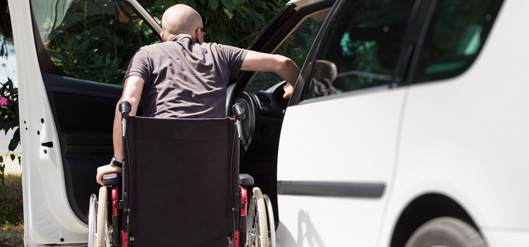 Les aides financières pour l'équipement d'une auto pour PMR 